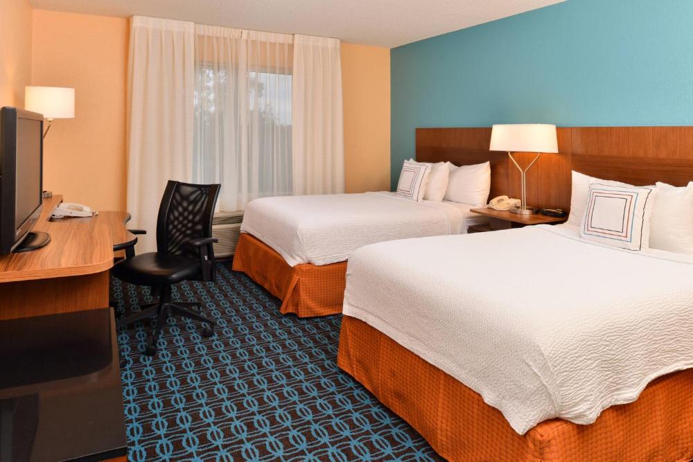 Executive Suite with Sofa Bed interior